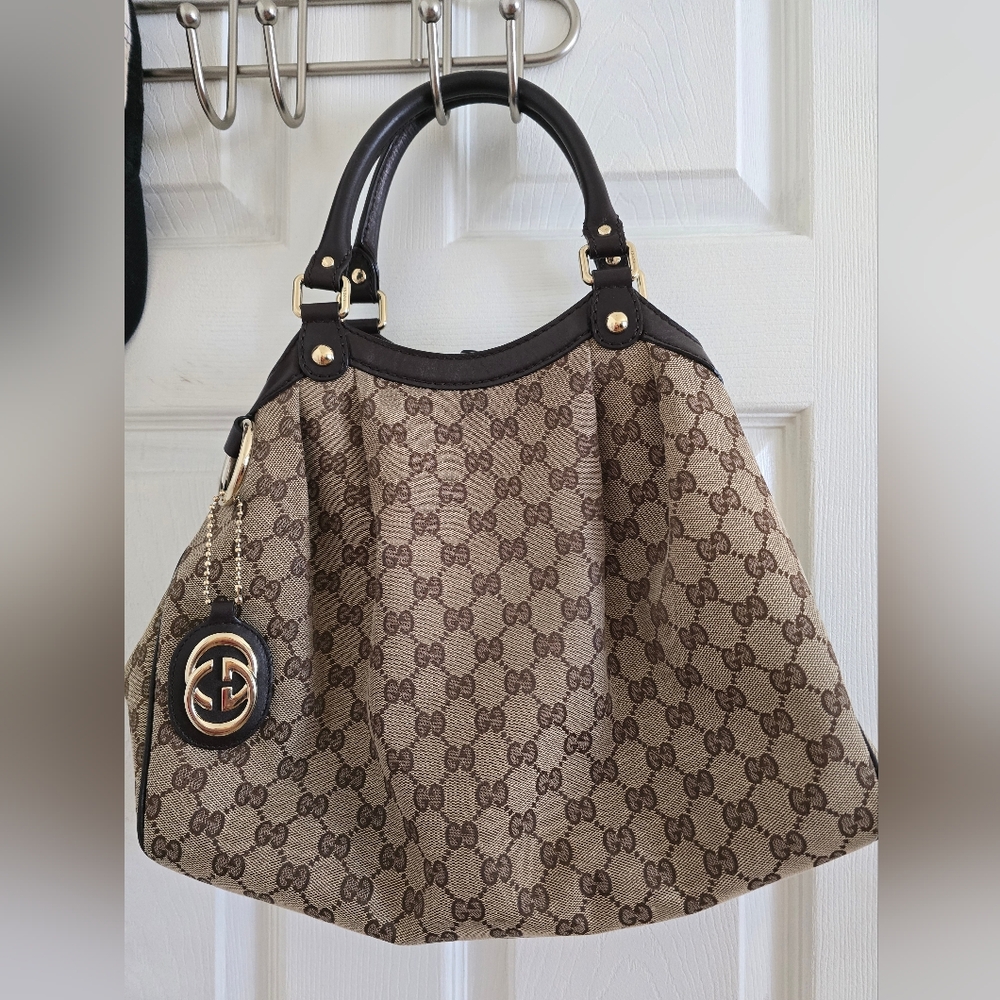Gucci Sukey Tote GG Canvas Medium Brown color